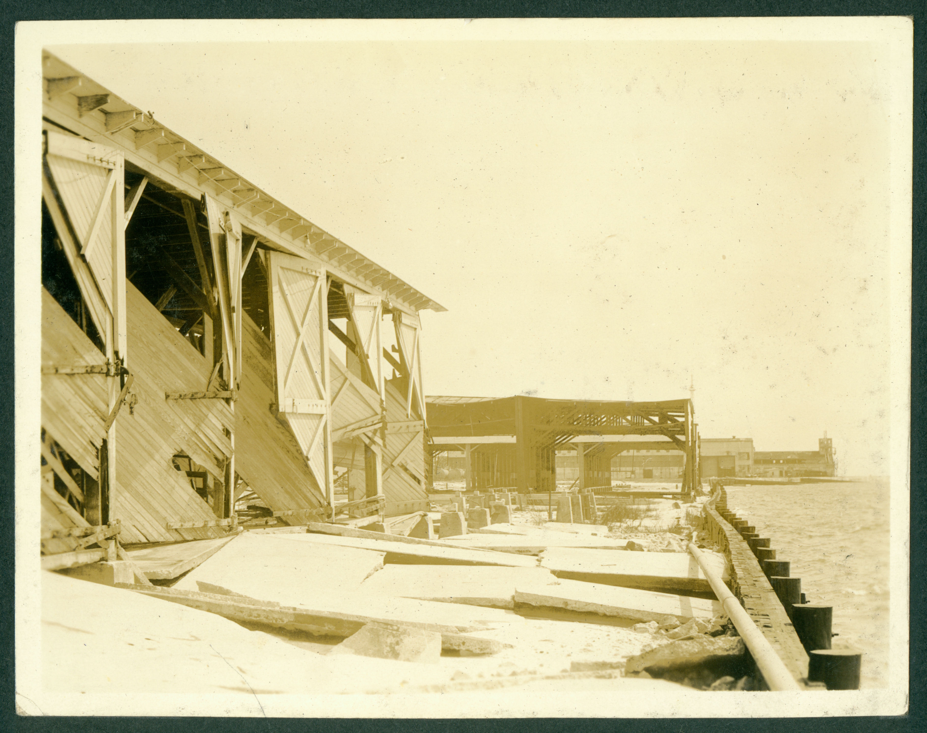 Although known as the Great Miami Hurricane, it also devastated parts of theGulf Coast