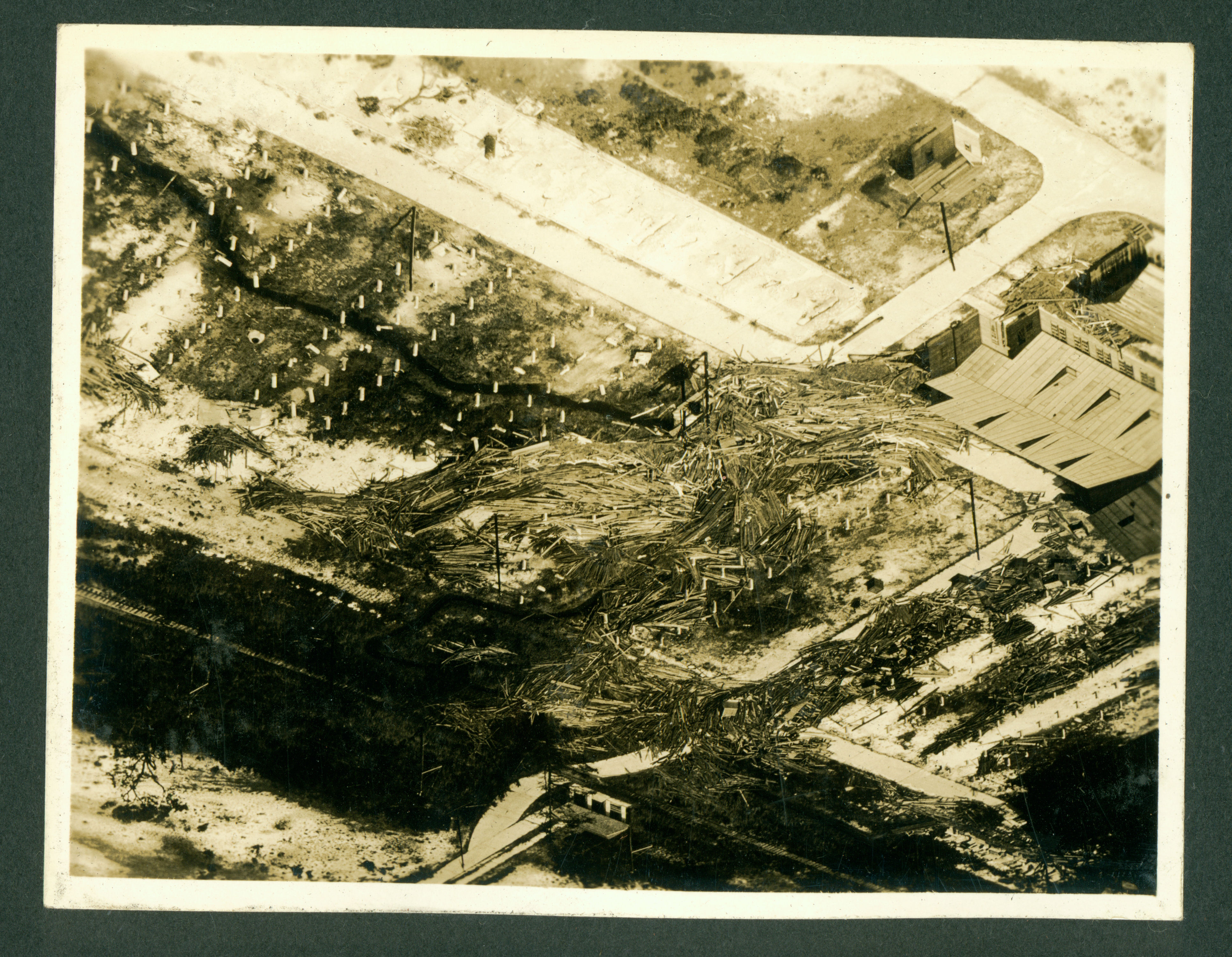 Although known as the Great Miami Hurricane, it also devastated parts of theGulf Coast