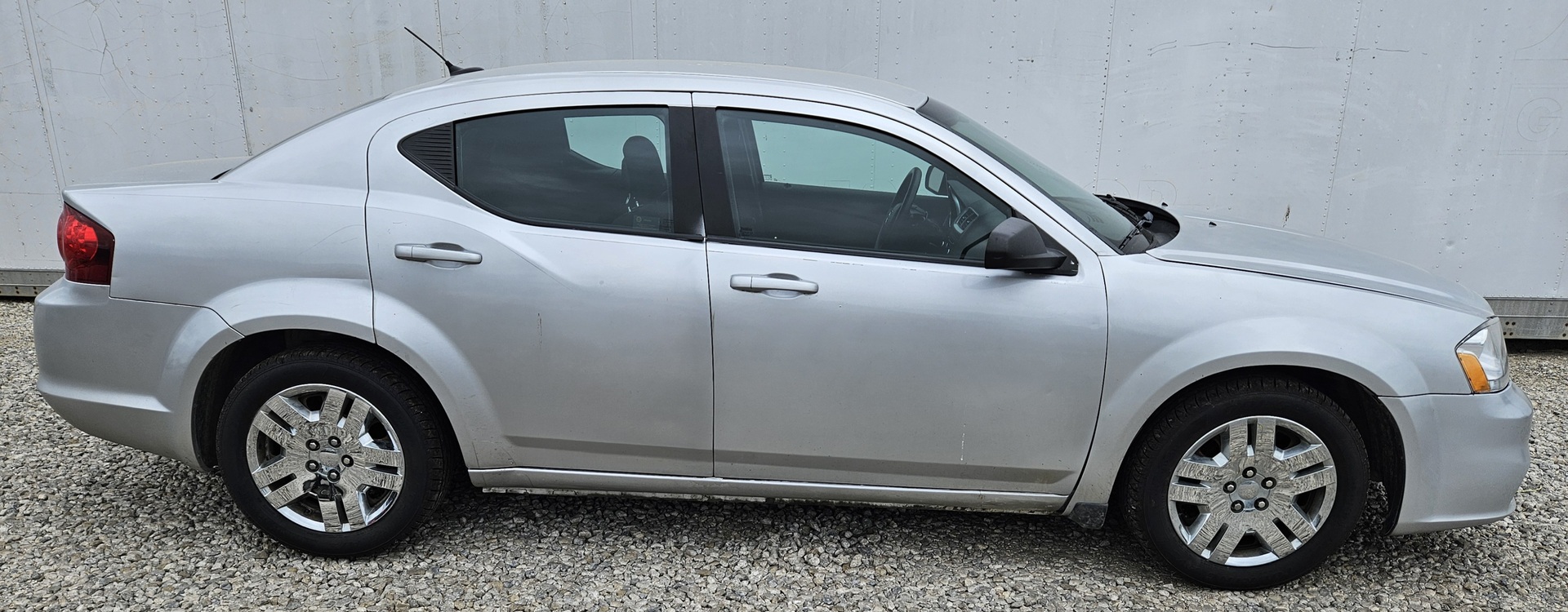 2012 Dodge Avenger SE - Photo 3