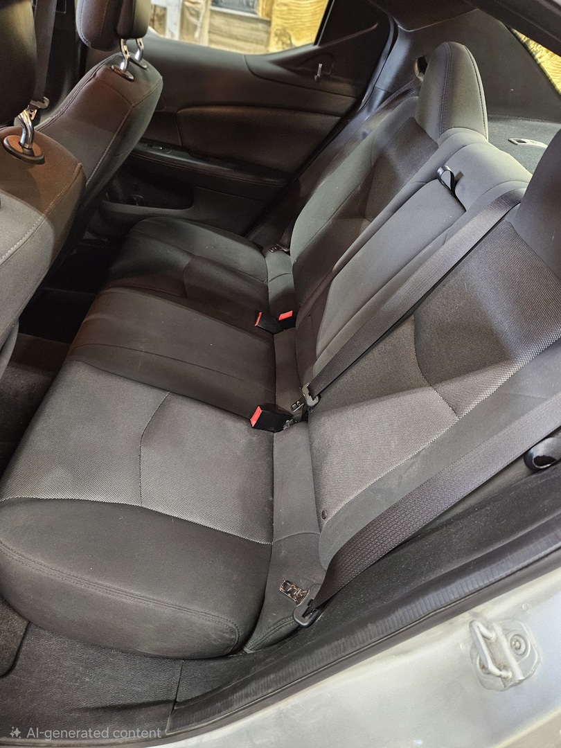 2012 Dodge Avenger SE - Photo 7