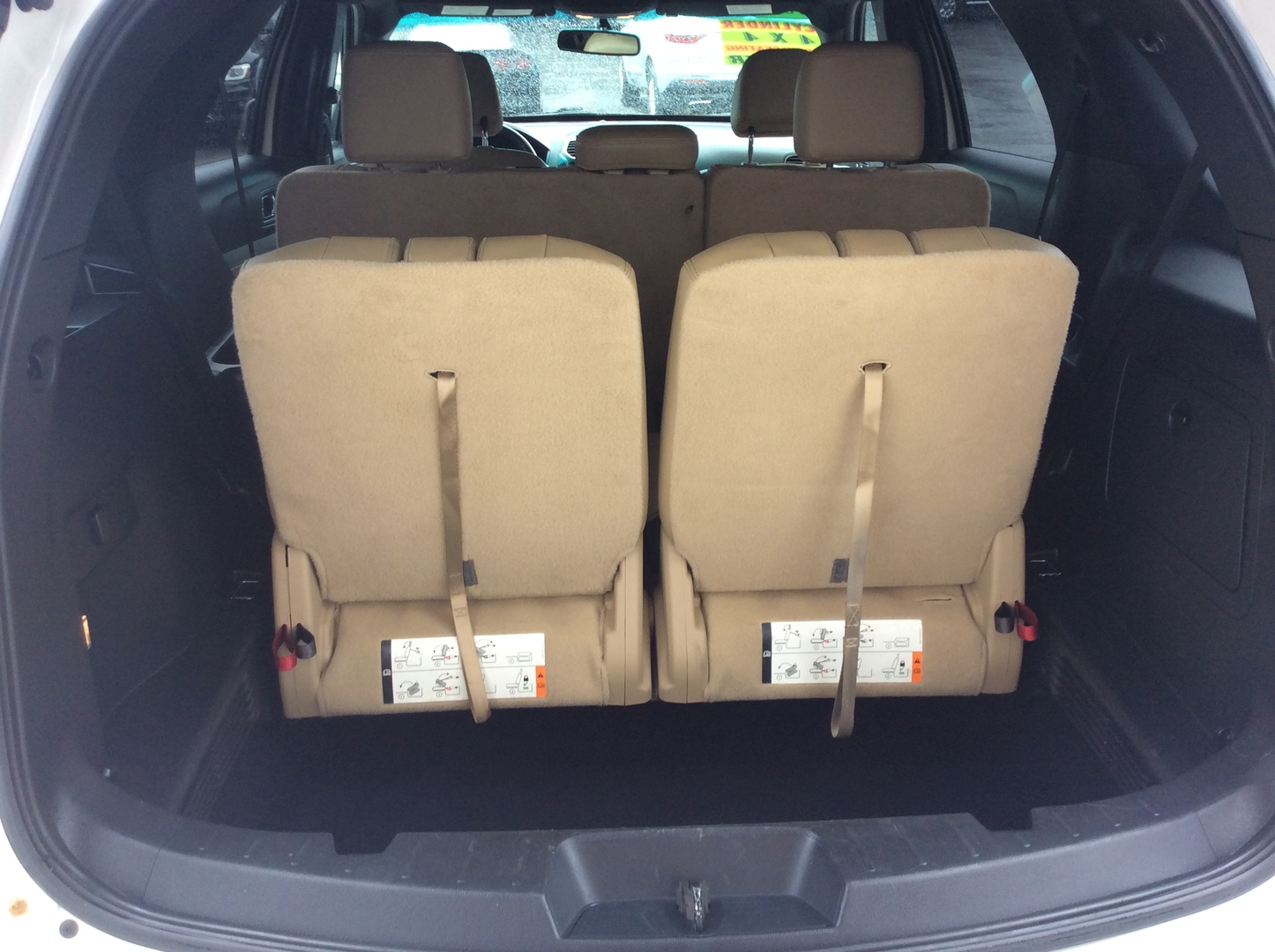 2016 Ford Explorer XLT - Photo 18