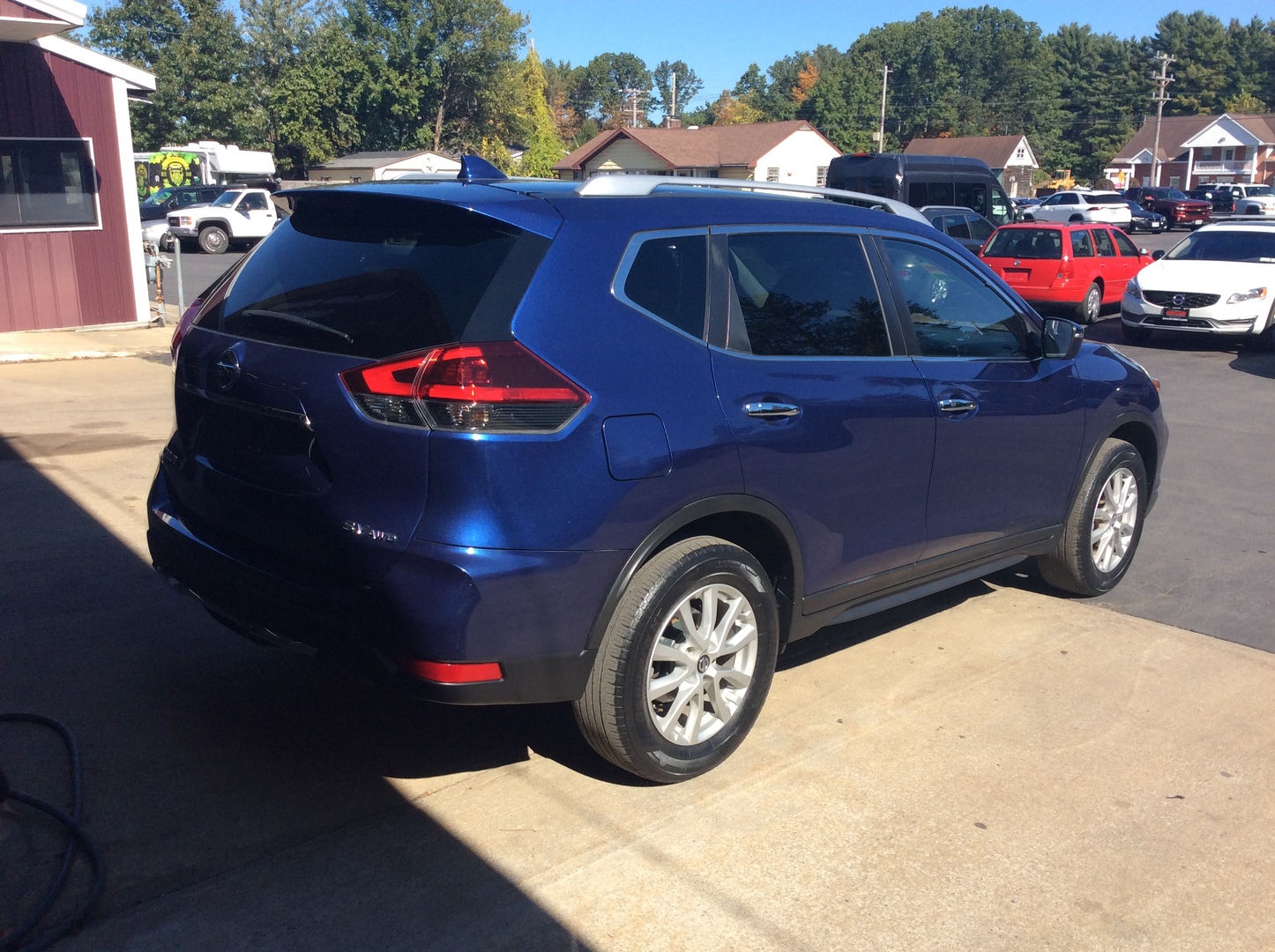 2020 Nissan Rogue SV photo 4