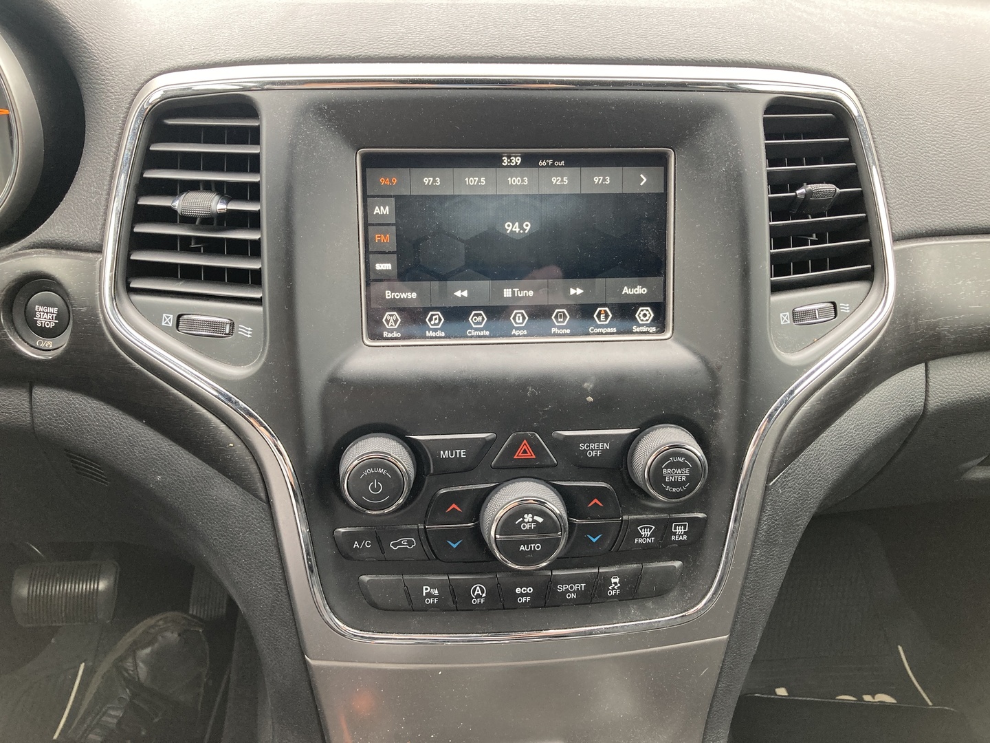2018 Jeep Grand Cherokee Laredo E - Photo 15