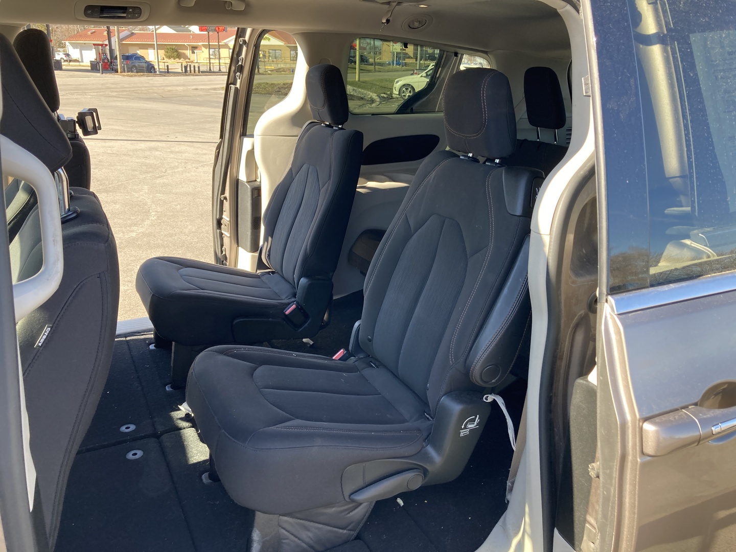 2017 Chrysler Pacifica Touring Plus - Photo 11
