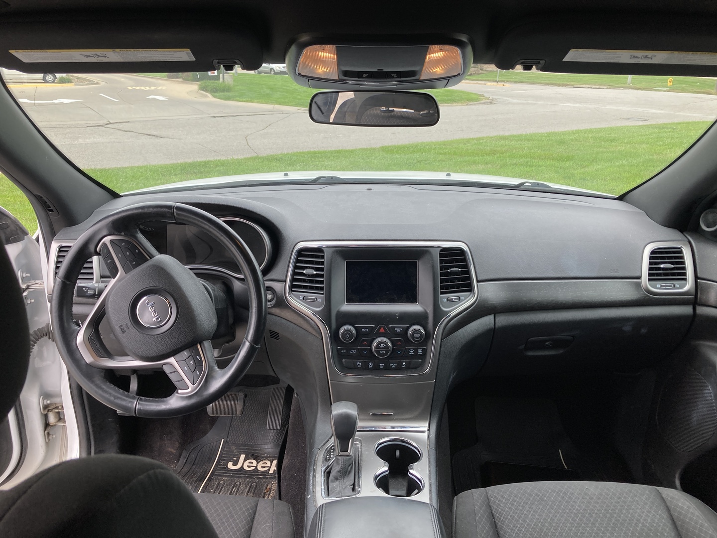 2018 Jeep Grand Cherokee Laredo E - Photo 14
