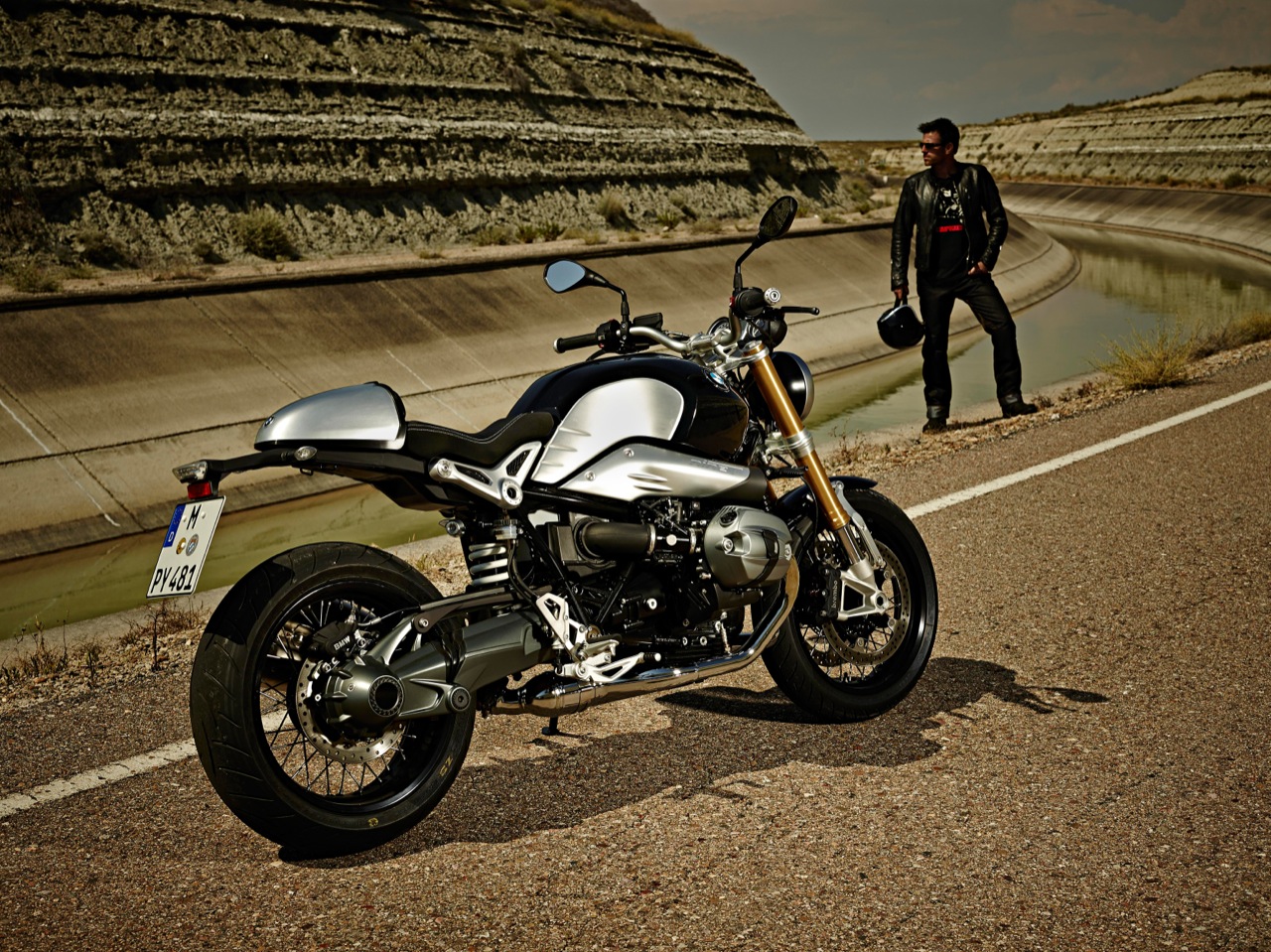 Bmw R BMW R NineT - BimmerFile