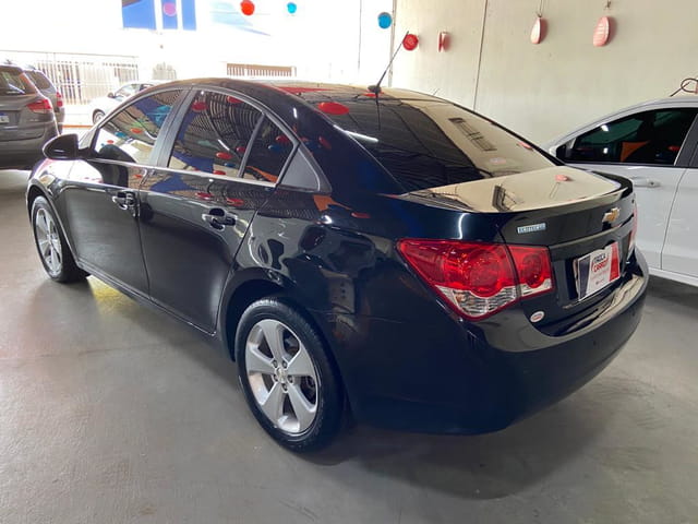 Chevrolet cruze 4dr nb