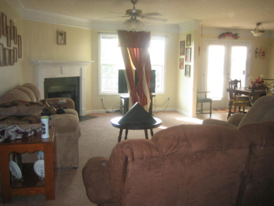 J and M Cleaning Service Logo