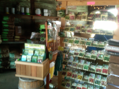 Walt's Organic Fertilizer Co. Logo