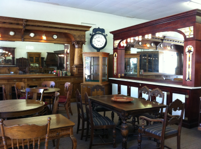 The Antique Brokers Logo