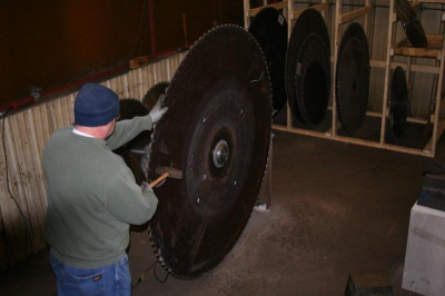 Diamond Blade Solutions Logo