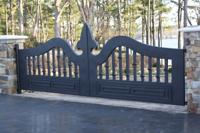 D & T Iron Design Image