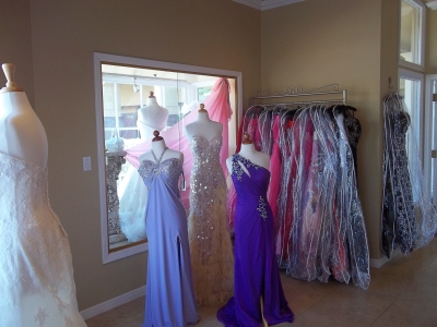 La Bella Bridal Boutique Image