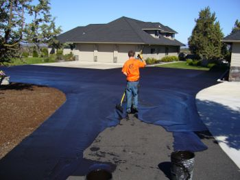 C.R. Contracting Logo