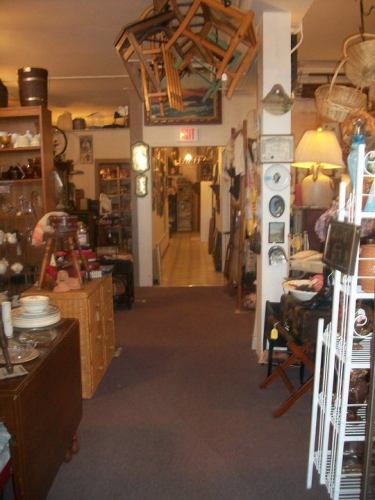 Prindi's Antique Mall Image