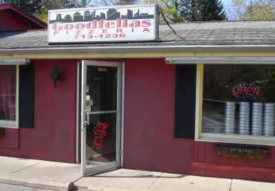 Goodfellas Pizzeria Logo