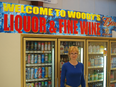Woodys Liquor &amp; Fine Wine Logo