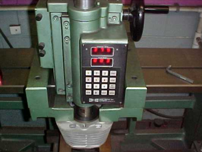 Micron Engine &amp; Machine Logo