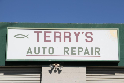 Terry's Auto Repair & Towing Image