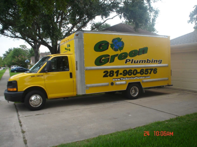 Go Green Plumbing Logo