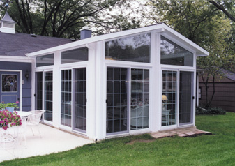 Sunroom Builders &amp; Contractors Logo