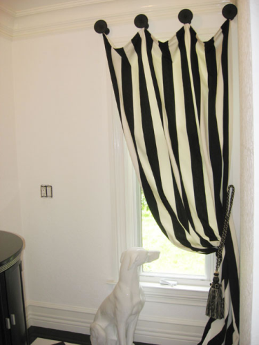 Drapery Connection LLC Logo