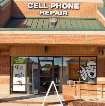 Bob Knows Phones Logo