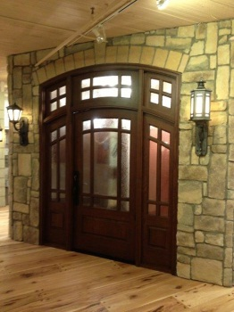 Sun Mountain Inc. Logo