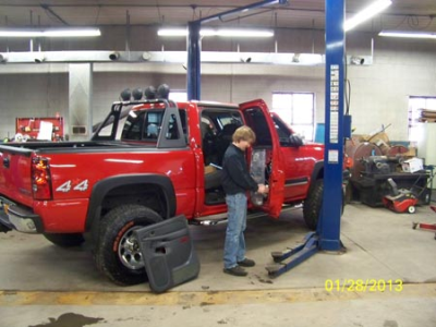 G T Auto Maintenance Logo