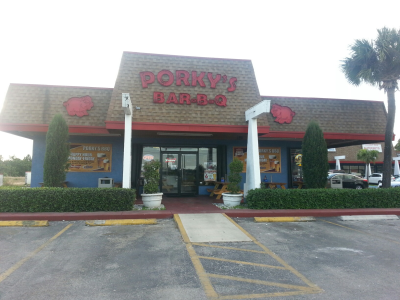 Porky's Bar-Bq Logo