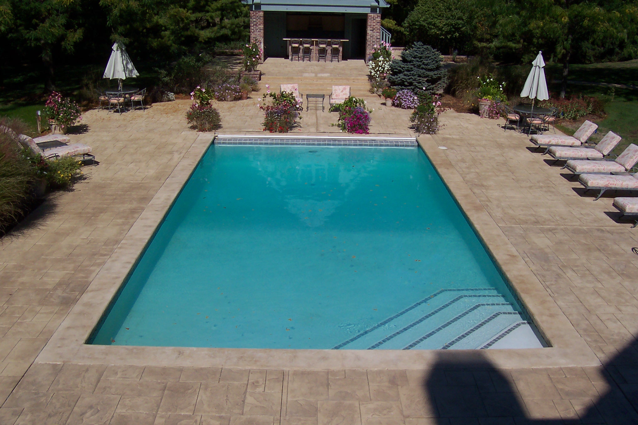 Queisser Masonry Logo