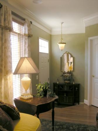 Golden Interiors, Inc. Logo