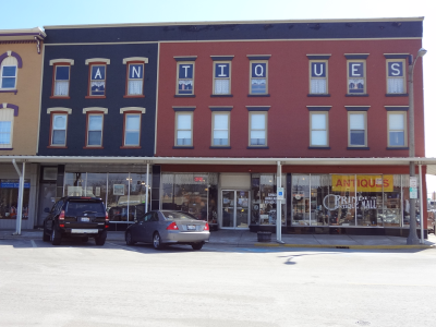 Prindi's Antique Mall Image