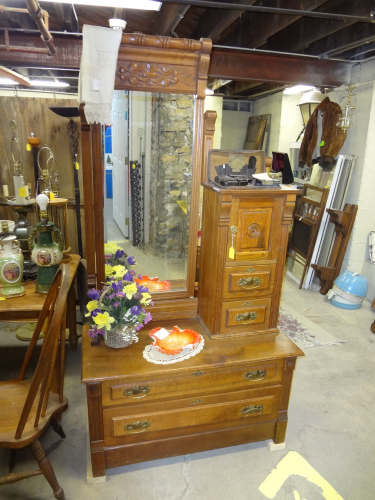 Prindi's Antique Mall Image