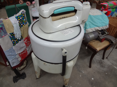 Prindi's Antique Mall Image