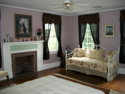 The Flanagan House Bed &amp; Breakfast Logo