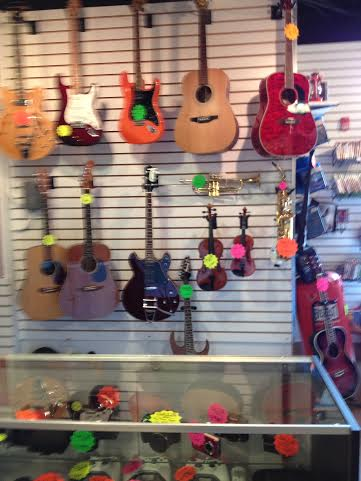 Family Jewelry &amp; Loan Logo