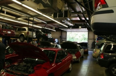 Meyer’s Automotive Logo