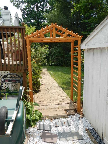 LoRusso Contracting LLC Logo