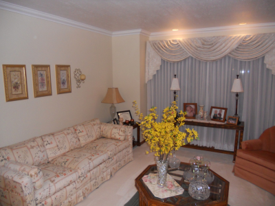 Harmony Interior Painting LLC Logo