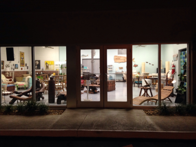 Cocoa Beach Furniture Inc. Logo