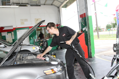 Pecan Lube Center Image