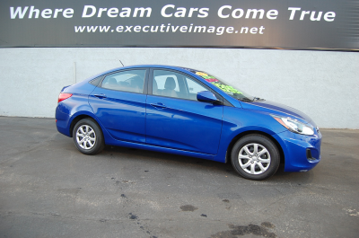 Executive Image Auto Group Logo