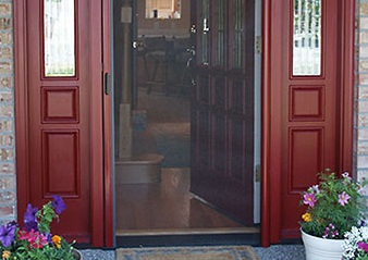 Resolute Retractable Screens Image