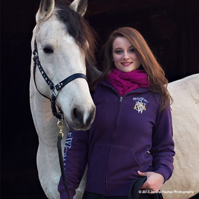 The StableWoman® Habit Image