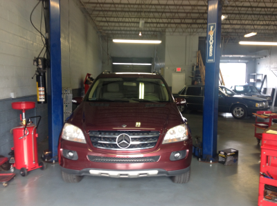 GOLDCAR Repair Shop Image