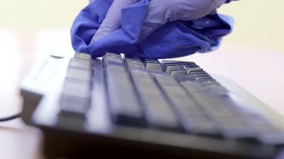 Helle's Cleaning And Homewatch Service Logo