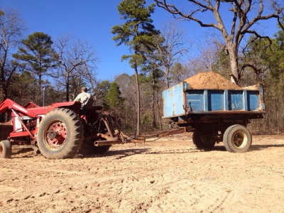 Two Horse Excavation Logo