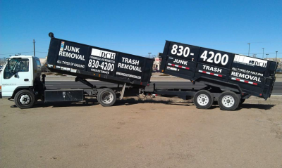 Dave's Custom Hauling Logo