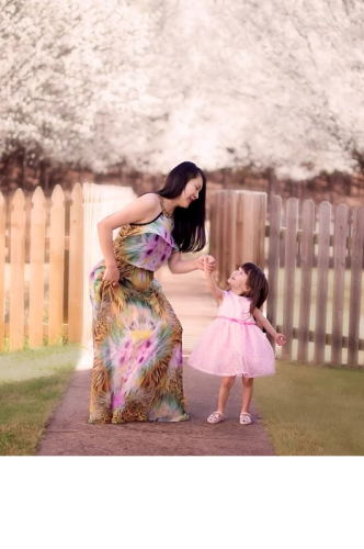 Jenny V Photography Logo